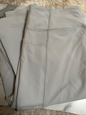 Men's Light Grey Performance Joggers with Pocket Detail